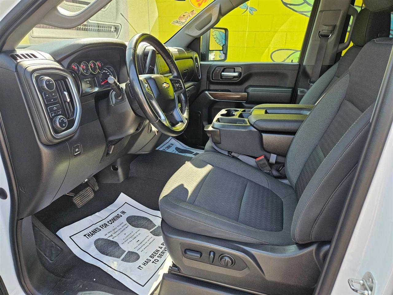 Chevrolet Silverado 3500HD 4WD Crew Cab 159" LT 2023