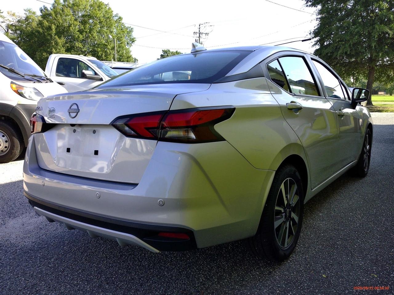 Nissan Versa SV CVT 2025