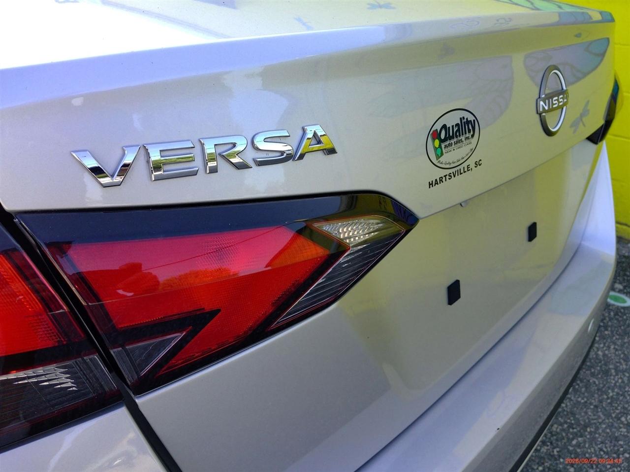 Nissan Versa SV CVT 2025