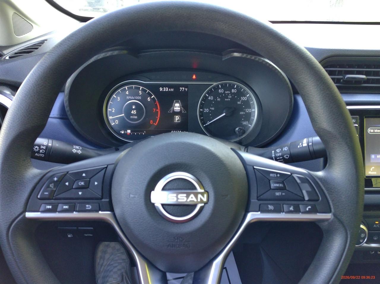 Nissan Versa SV CVT 2025