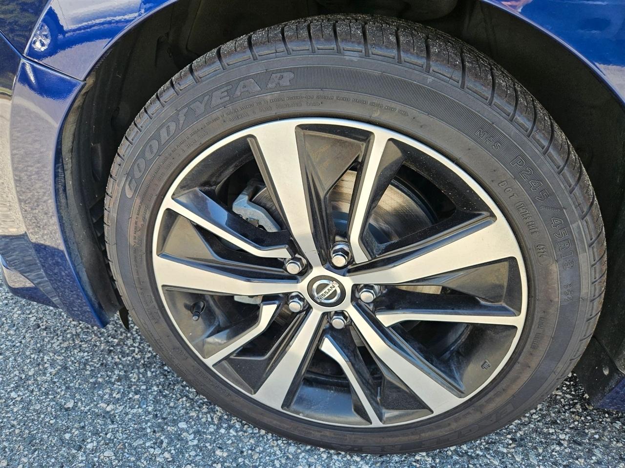 Nissan Maxima SV 3.5L 2021