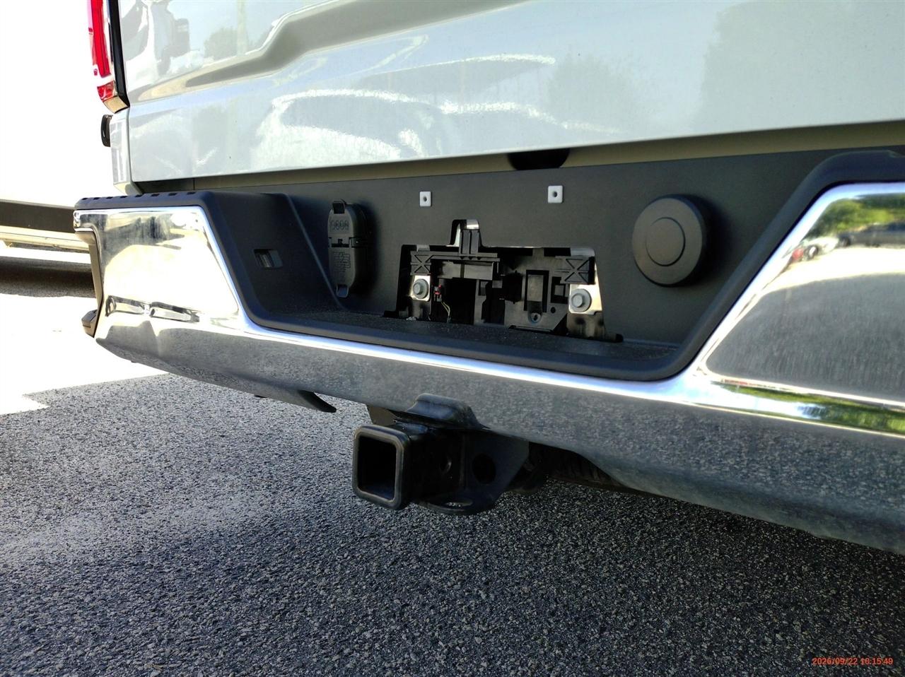 GMC Sierra 1500 2WD Crew Cab 147" SLT 2026