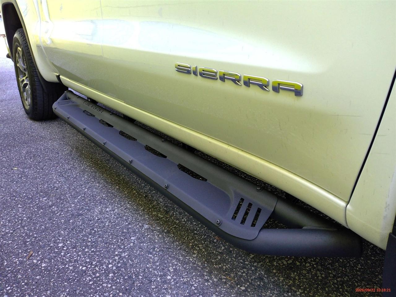 GMC Sierra 1500 2WD Crew Cab 147" SLT 2026