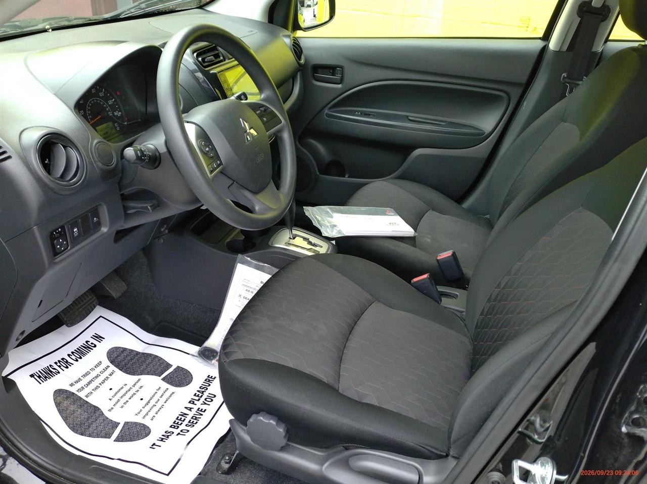 Mitsubishi Mirage ES CVT 2024