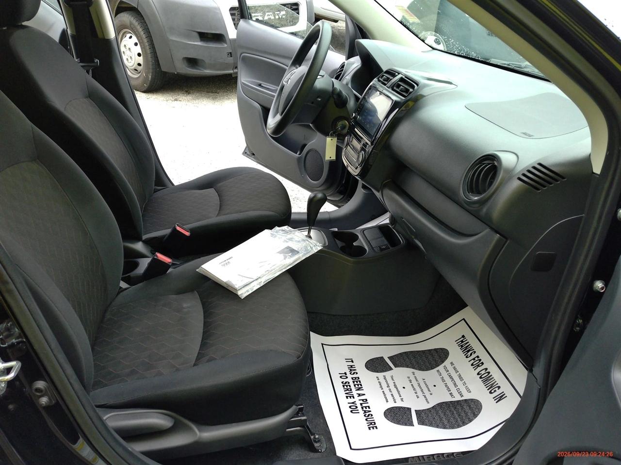 Mitsubishi Mirage ES CVT 2024