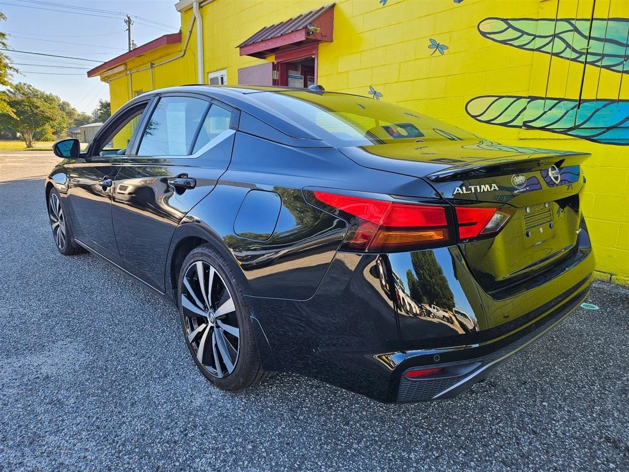 Nissan Altima 2.0 SR Sedan 2020