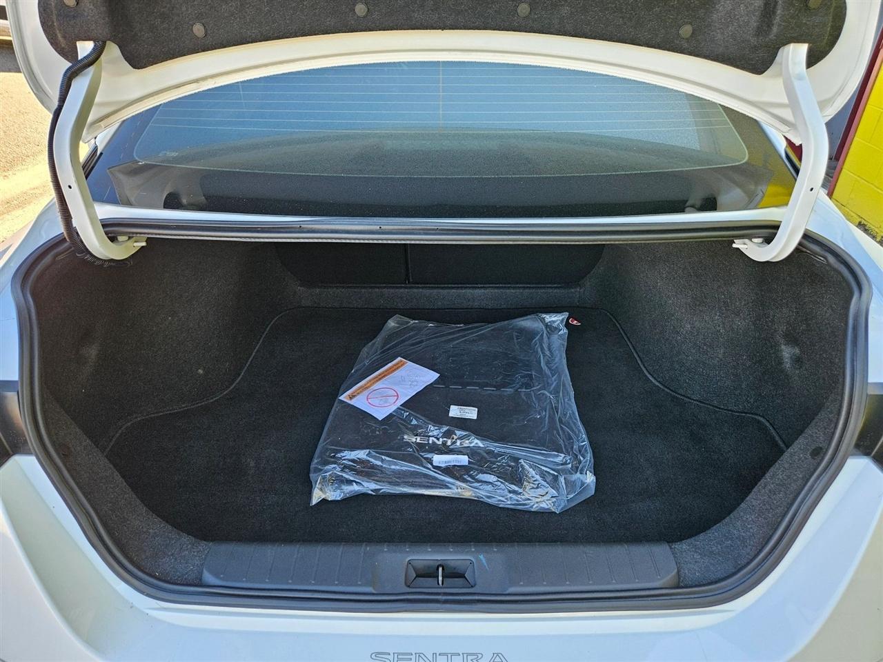 Nissan Sentra SV CVT 2025