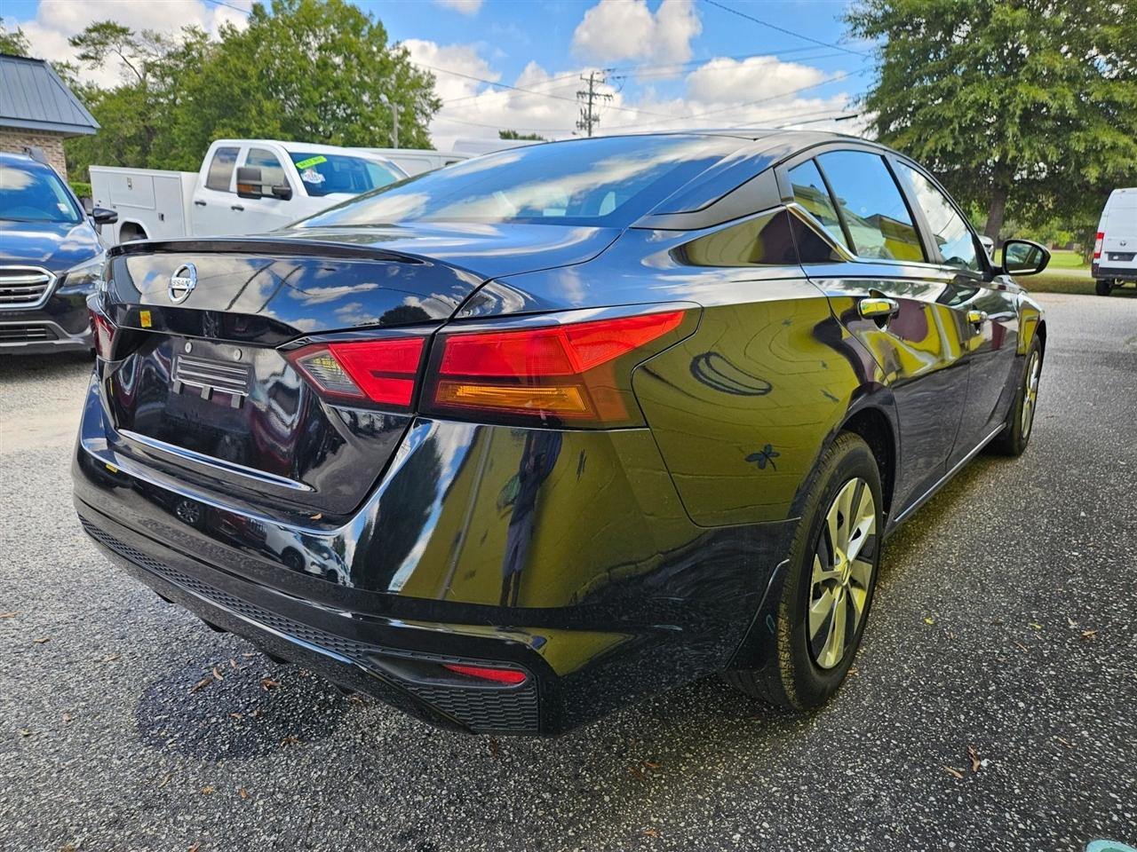 Nissan Altima 2.5 S Sedan 2022