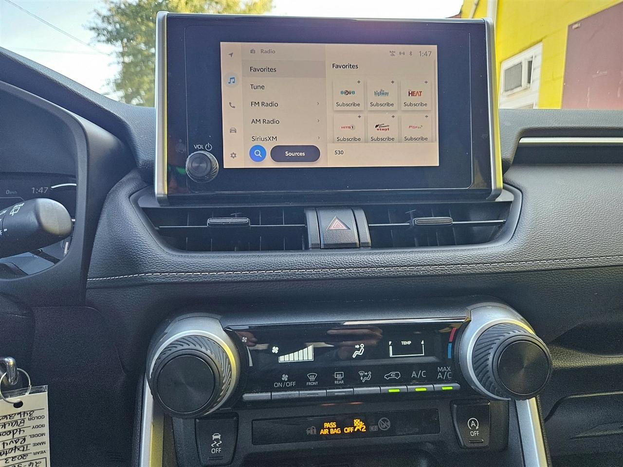 Toyota RAV4 LE AWD (Natl) 2023