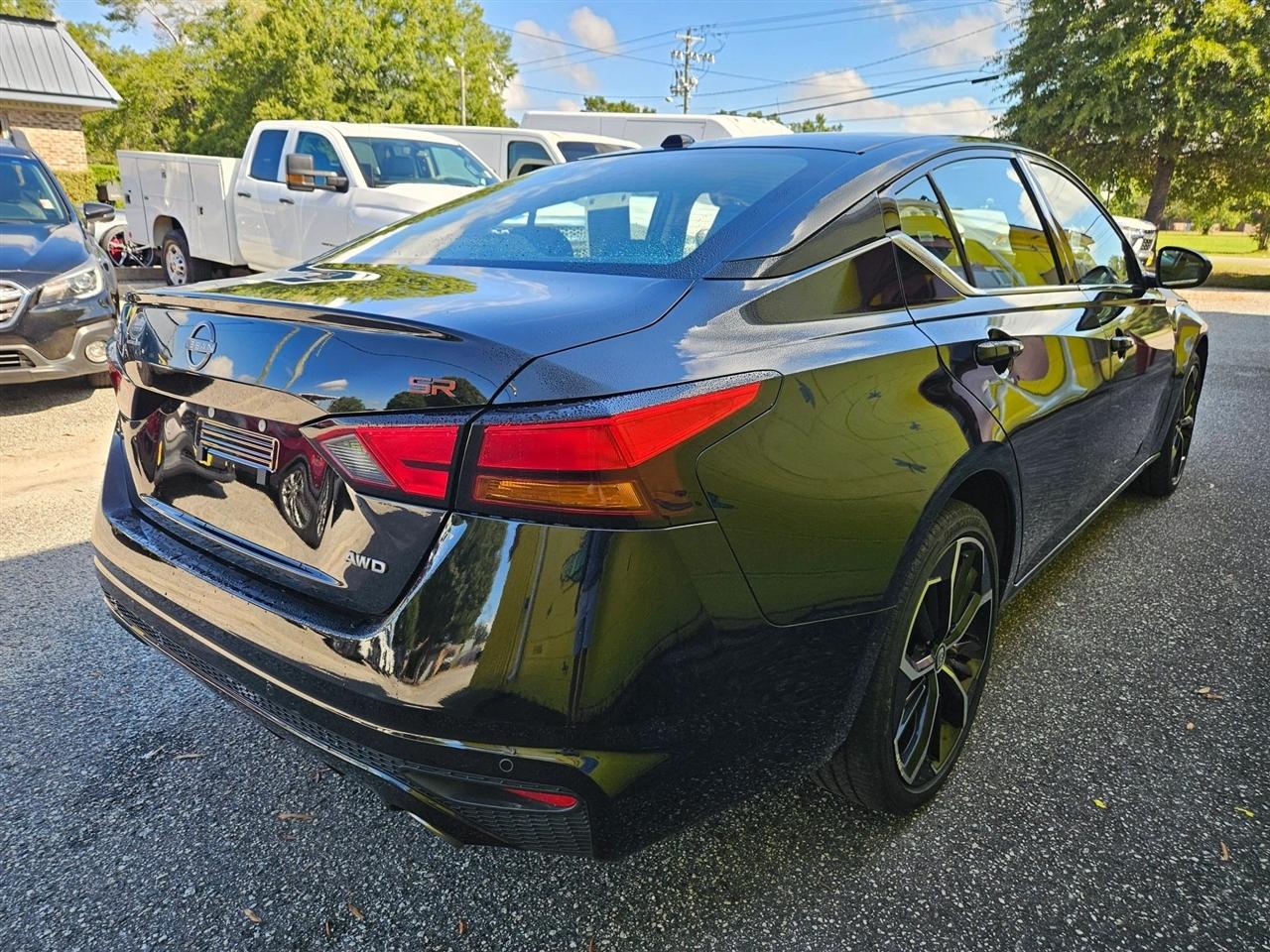 Nissan Altima SR AWD 2025