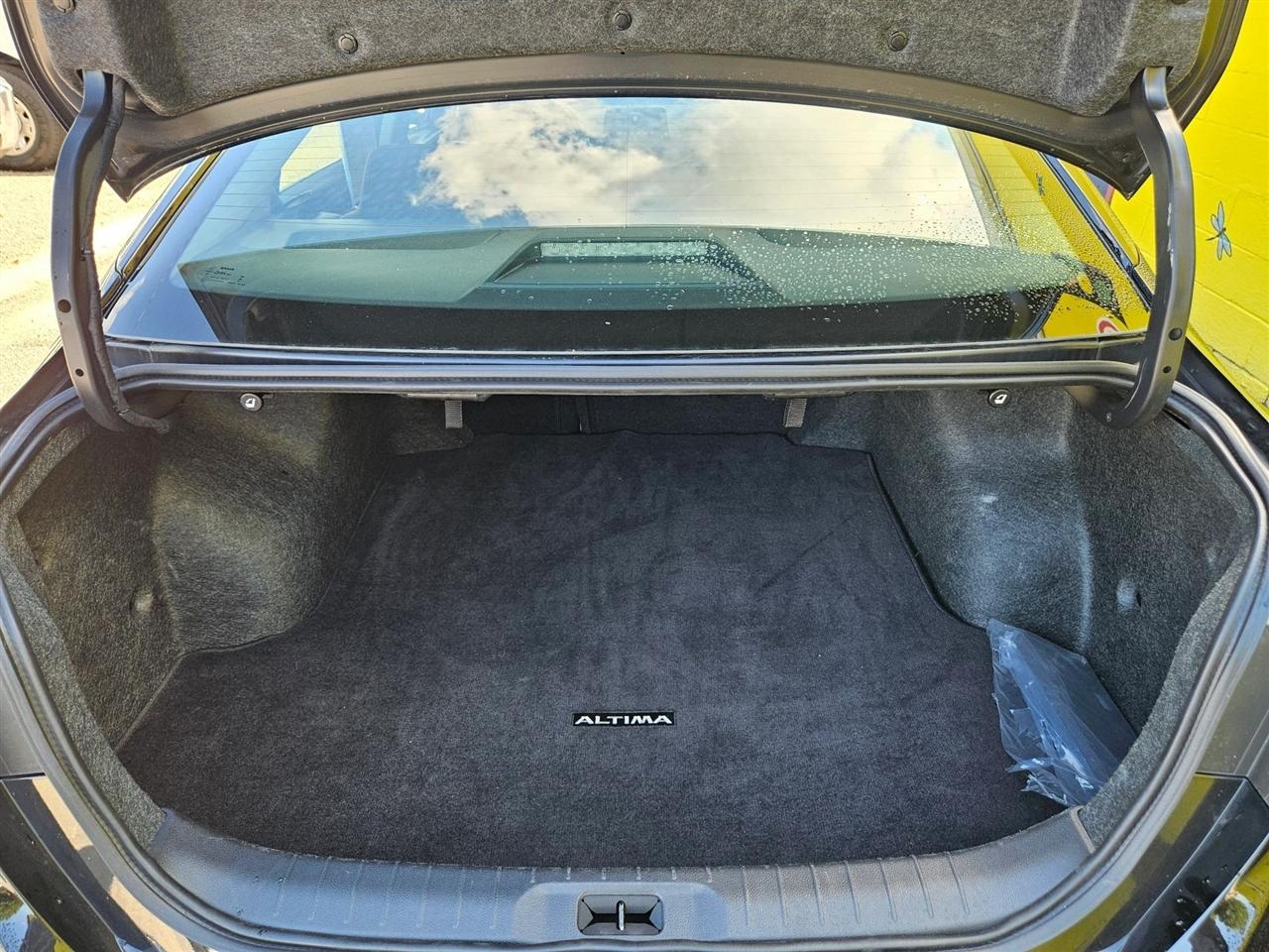 Nissan Altima SR AWD 2025