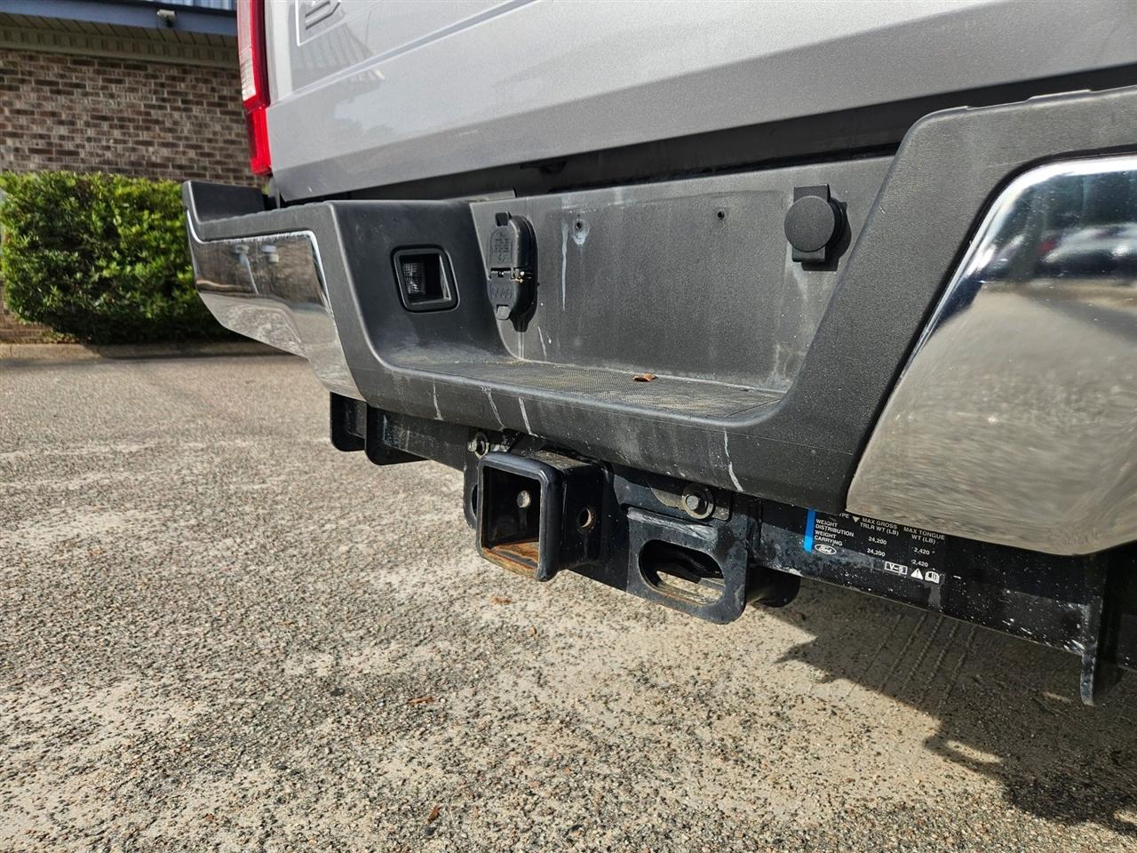 Ford Super Duty F-450 DRW King Ranch 4WD Crew Cab 8' Box 2022
