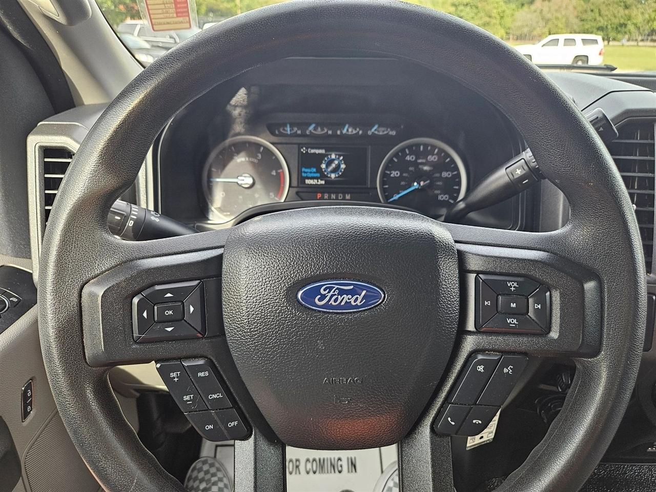 Ford Super Duty F-450 DRW King Ranch 4WD Crew Cab 8' Box 2022