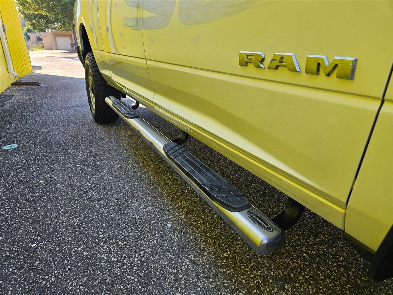 RAM 2500 Tradesman 4x4 Crew Cab 6'4" Box 2019