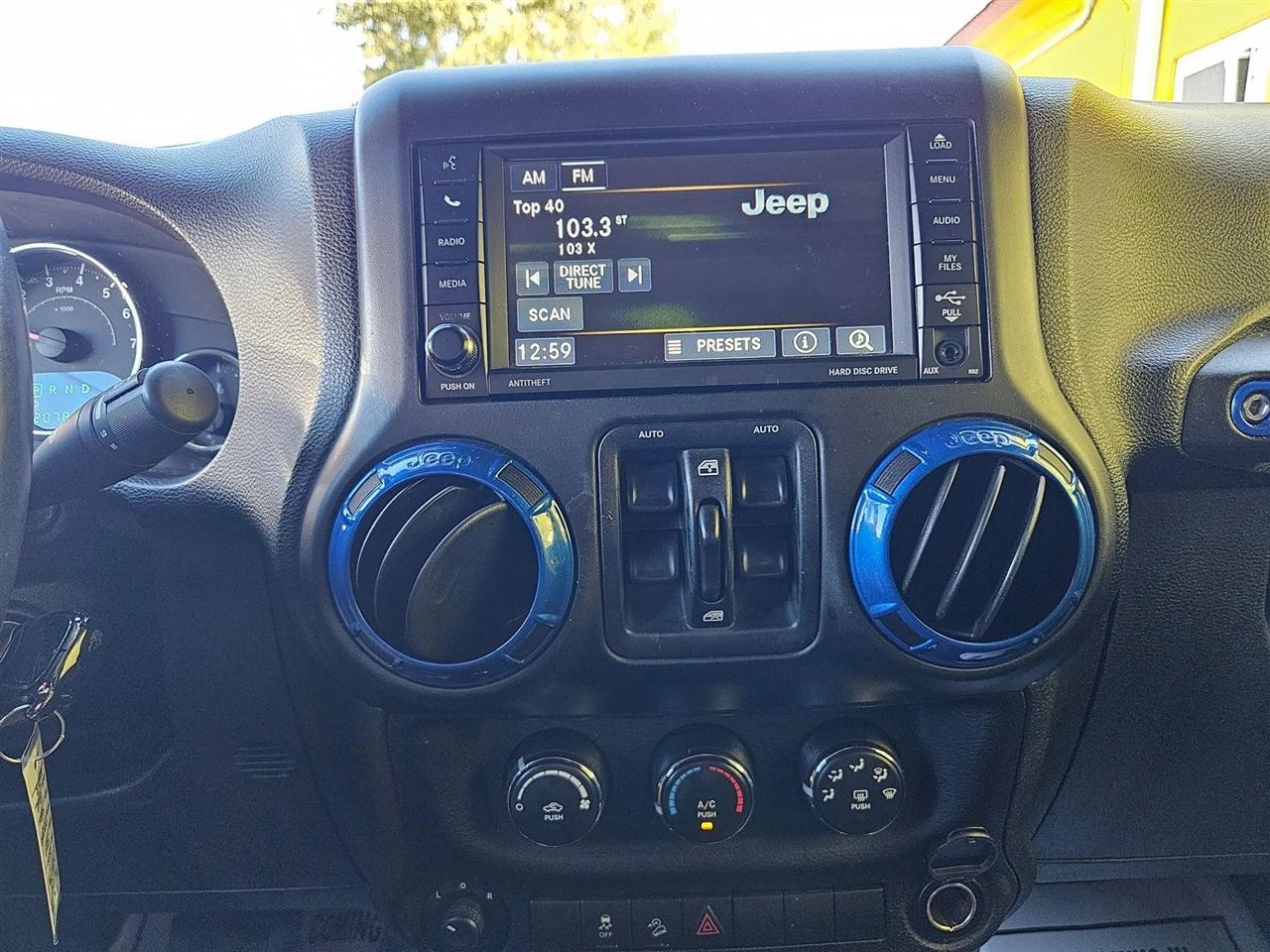 Jeep Wrangler Unlimited 4WD 4dr Sport 2014