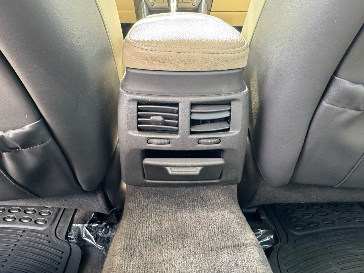 Lexus IS  2012 Lexus IS  2012