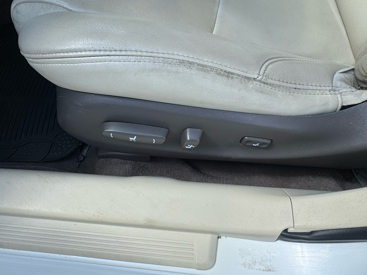 Lexus IS  2012 Lexus IS  2012