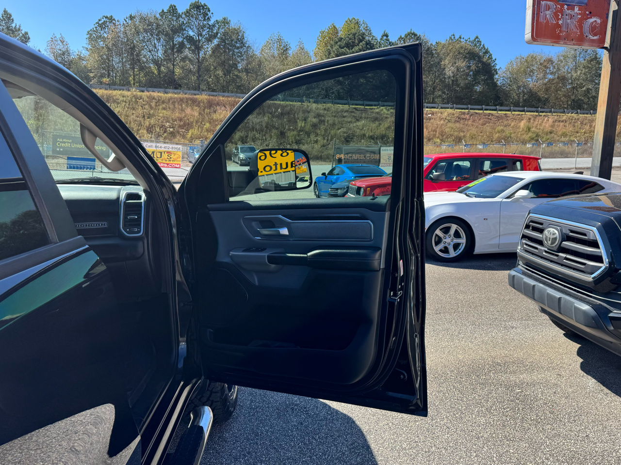 RAM 1500 Big Horn Crew Cab 4WD 2019 RAM 1500 Big Horn Crew Cab 4WD 2019