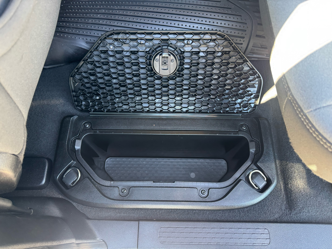 RAM 1500 Big Horn Crew Cab 4WD 2019 RAM 1500 Big Horn Crew Cab 4WD 2019