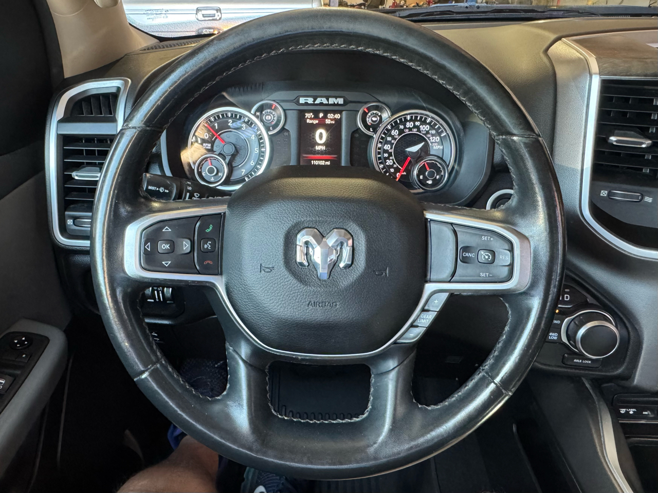 RAM 1500 Big Horn Crew Cab 4WD 2019 RAM 1500 Big Horn Crew Cab 4WD 2019