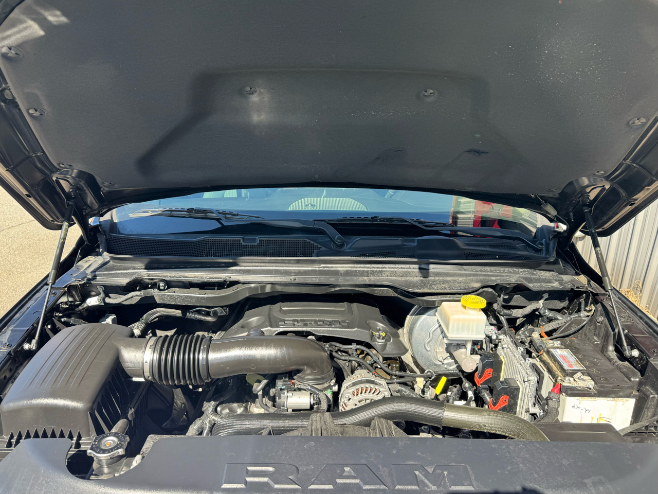 RAM 1500 Big Horn Crew Cab 4WD 2019 RAM 1500 Big Horn Crew Cab 4WD 2019