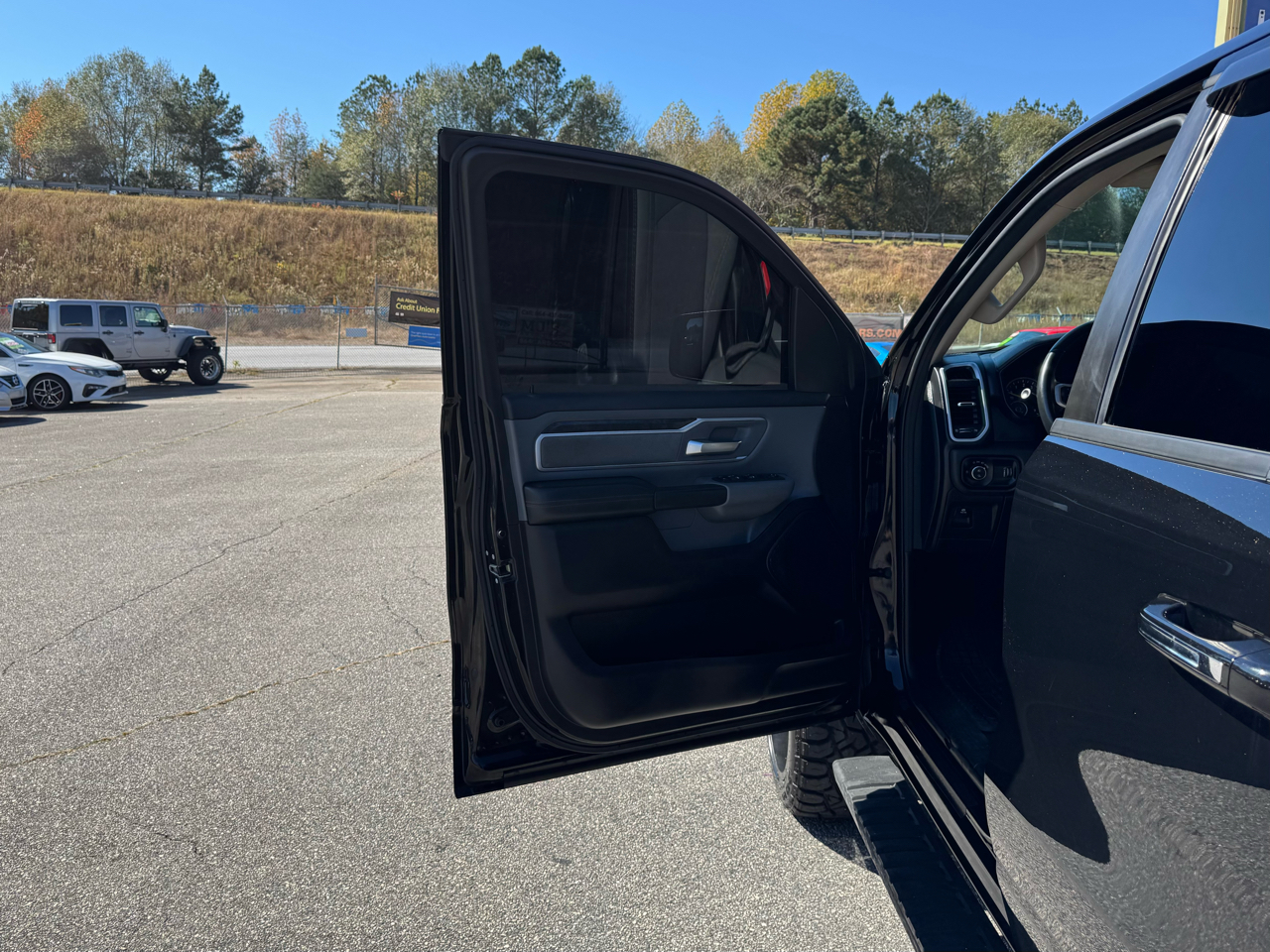 RAM 1500 Big Horn Quad Cab 4WD 2020