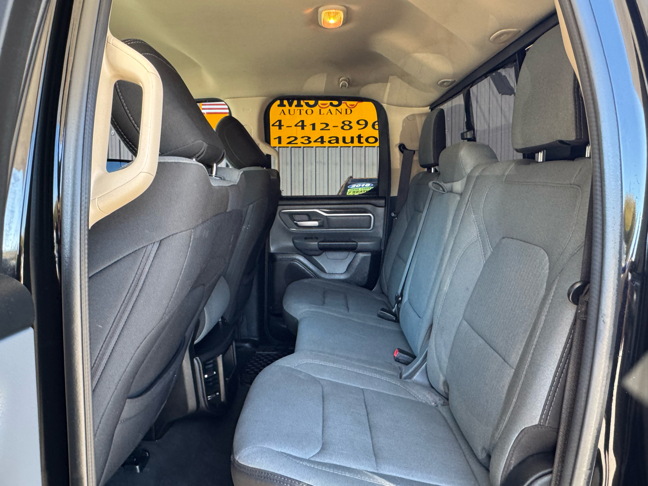 RAM 1500 Big Horn Quad Cab 4WD 2020