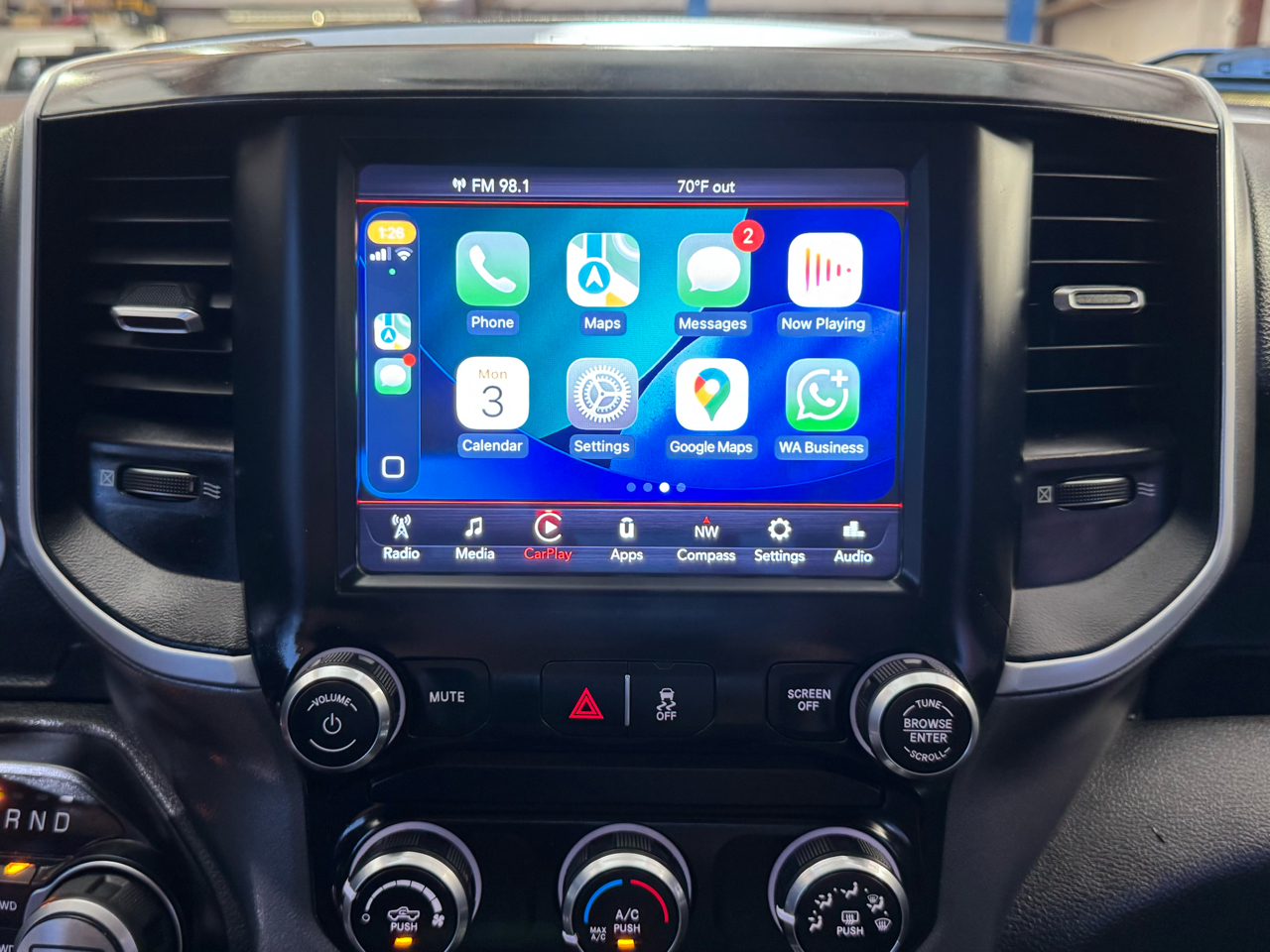 RAM 1500 Big Horn Quad Cab 4WD 2020