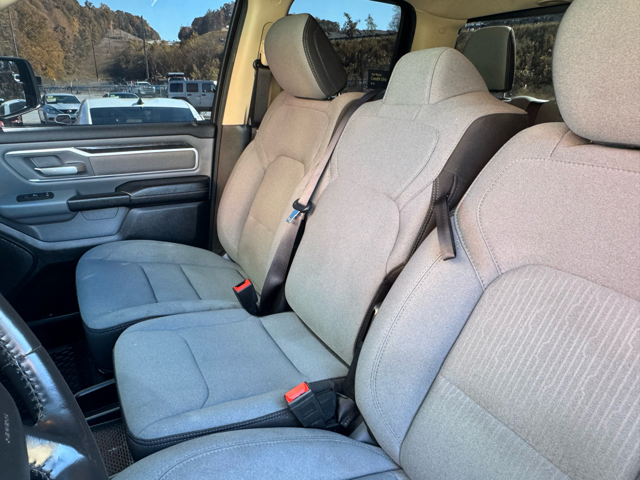 RAM 1500 Big Horn Quad Cab 4WD 2020