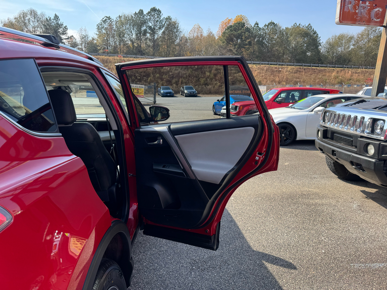 Toyota RAV4 XLE 2017