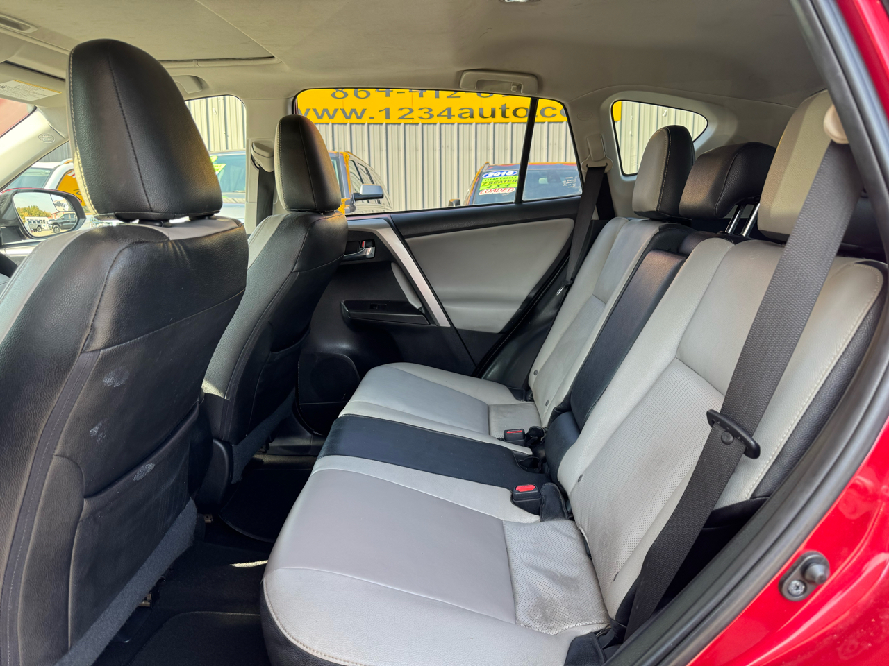 Toyota RAV4 XLE 2017