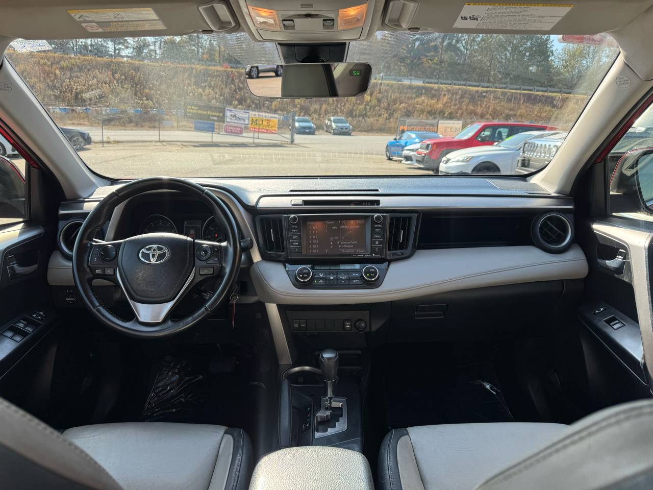 Toyota RAV4 XLE 2017