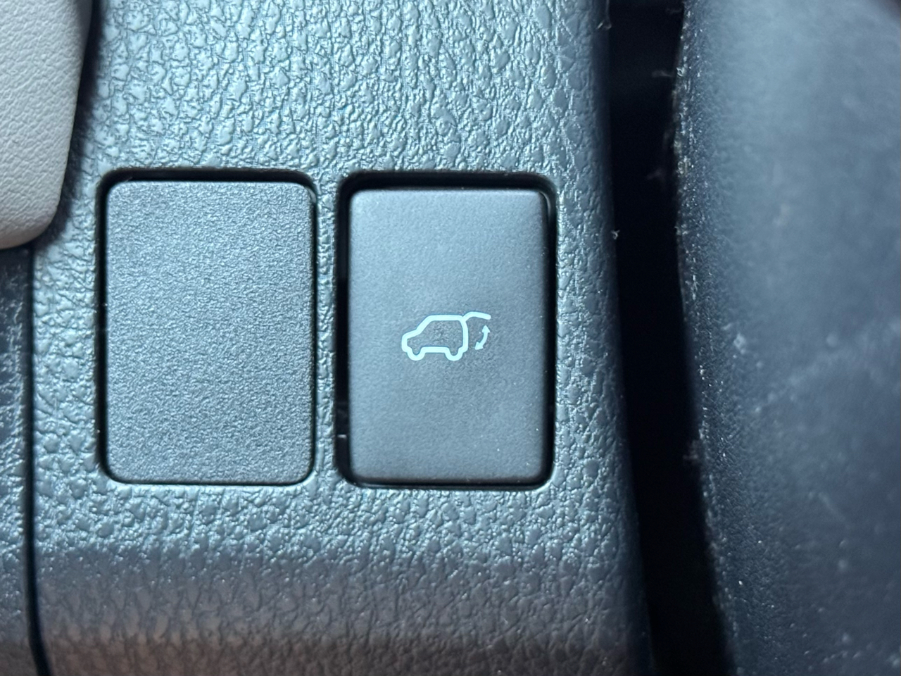 Toyota RAV4 XLE 2017