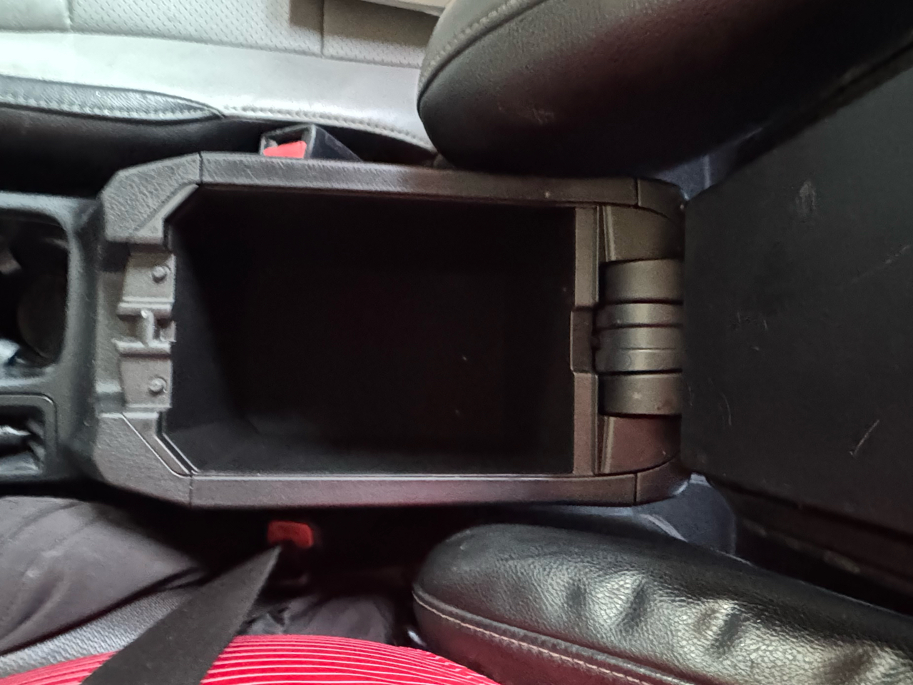 Toyota RAV4 XLE 2017