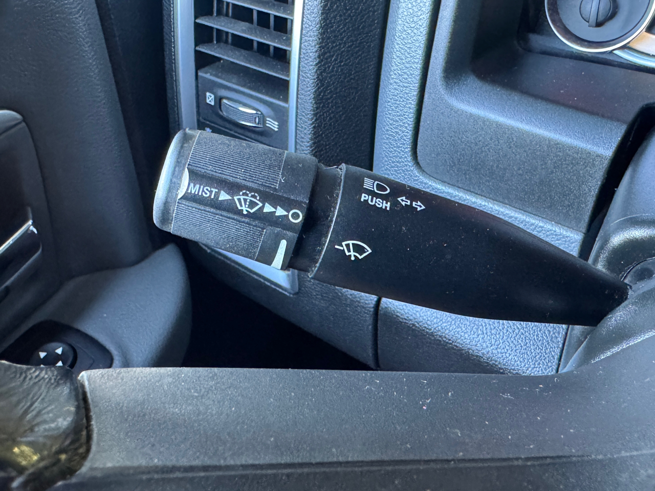 RAM 1500 Classic  2019