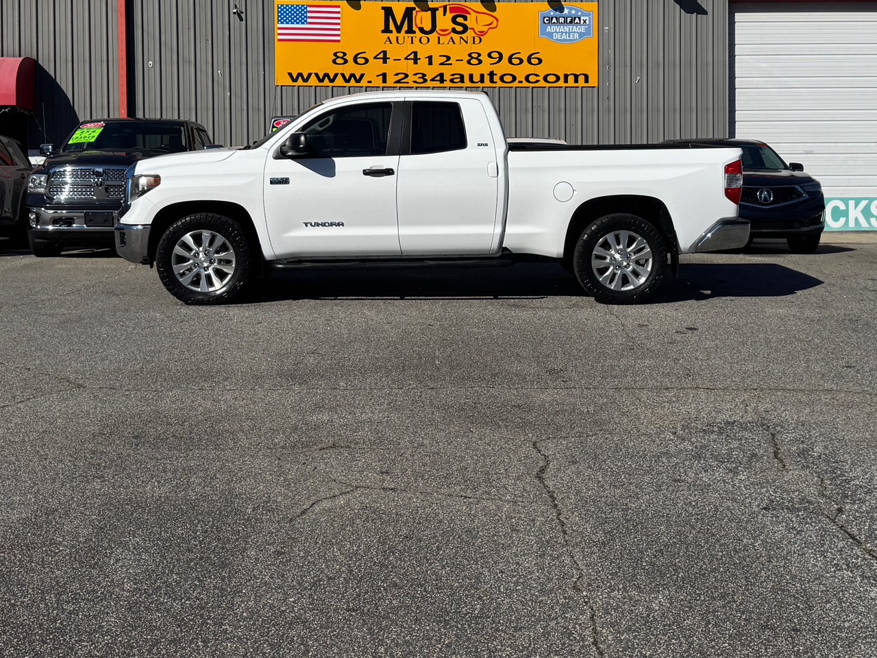 Toyota Tundra SR5 Double Cab 5.7L 4WD 2019