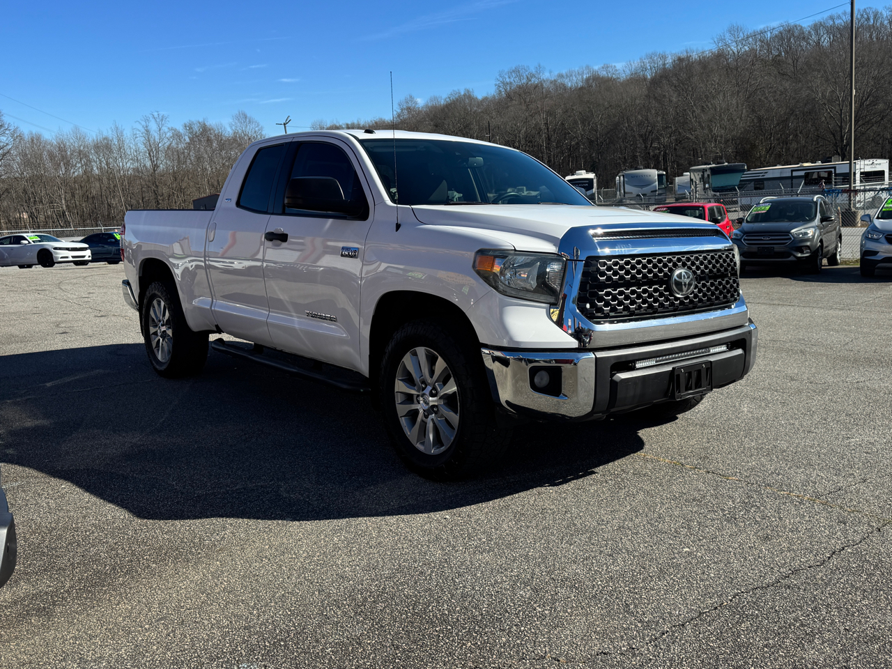 Toyota Tundra SR5 Double Cab 5.7L 4WD 2019