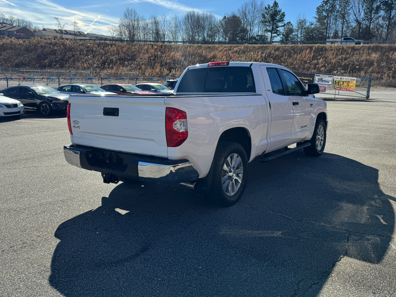 Toyota Tundra SR5 Double Cab 5.7L 4WD 2019