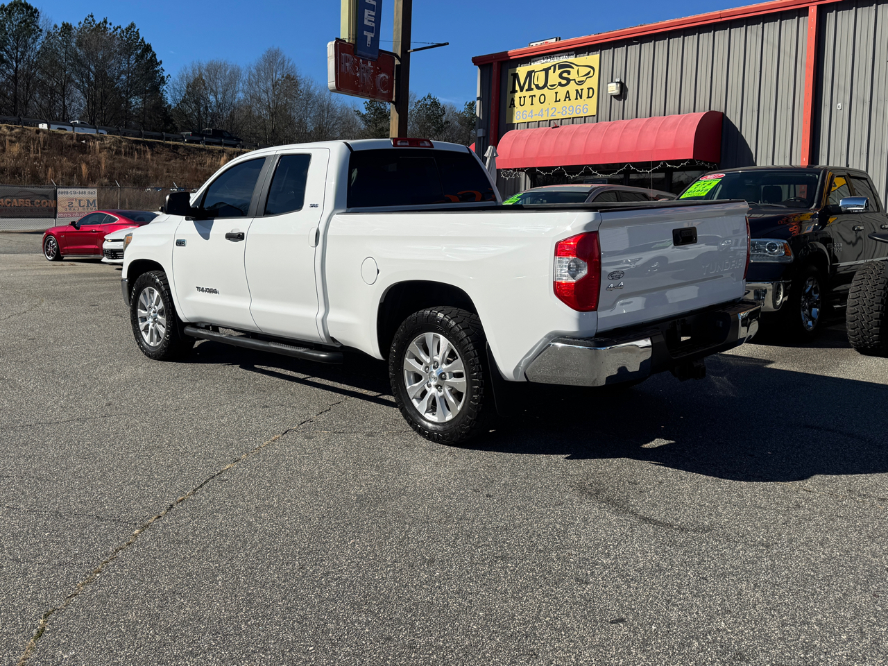Toyota Tundra SR5 Double Cab 5.7L 4WD 2019