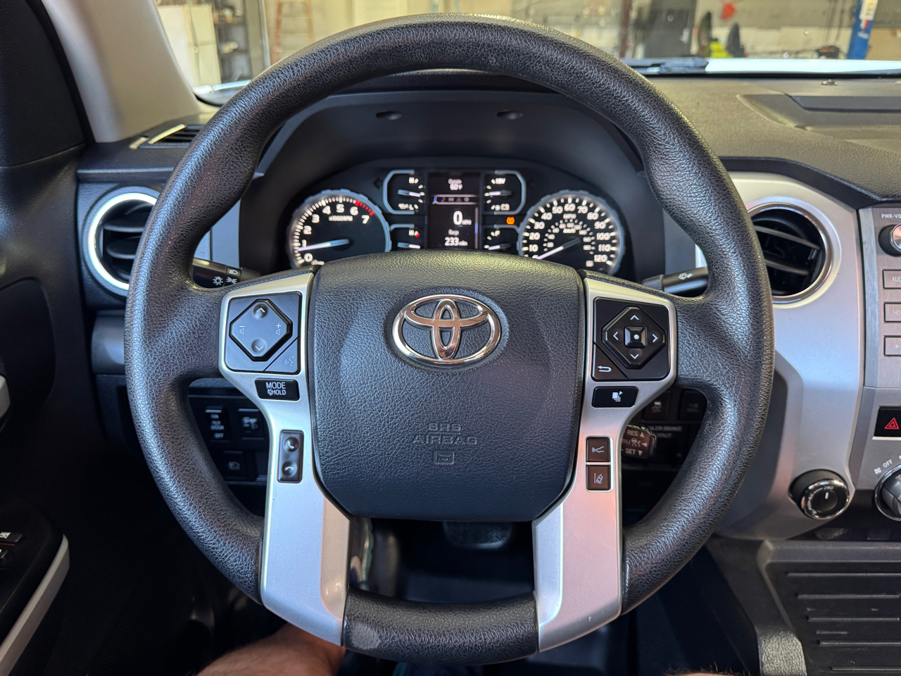 Toyota Tundra SR5 Double Cab 5.7L 4WD 2019