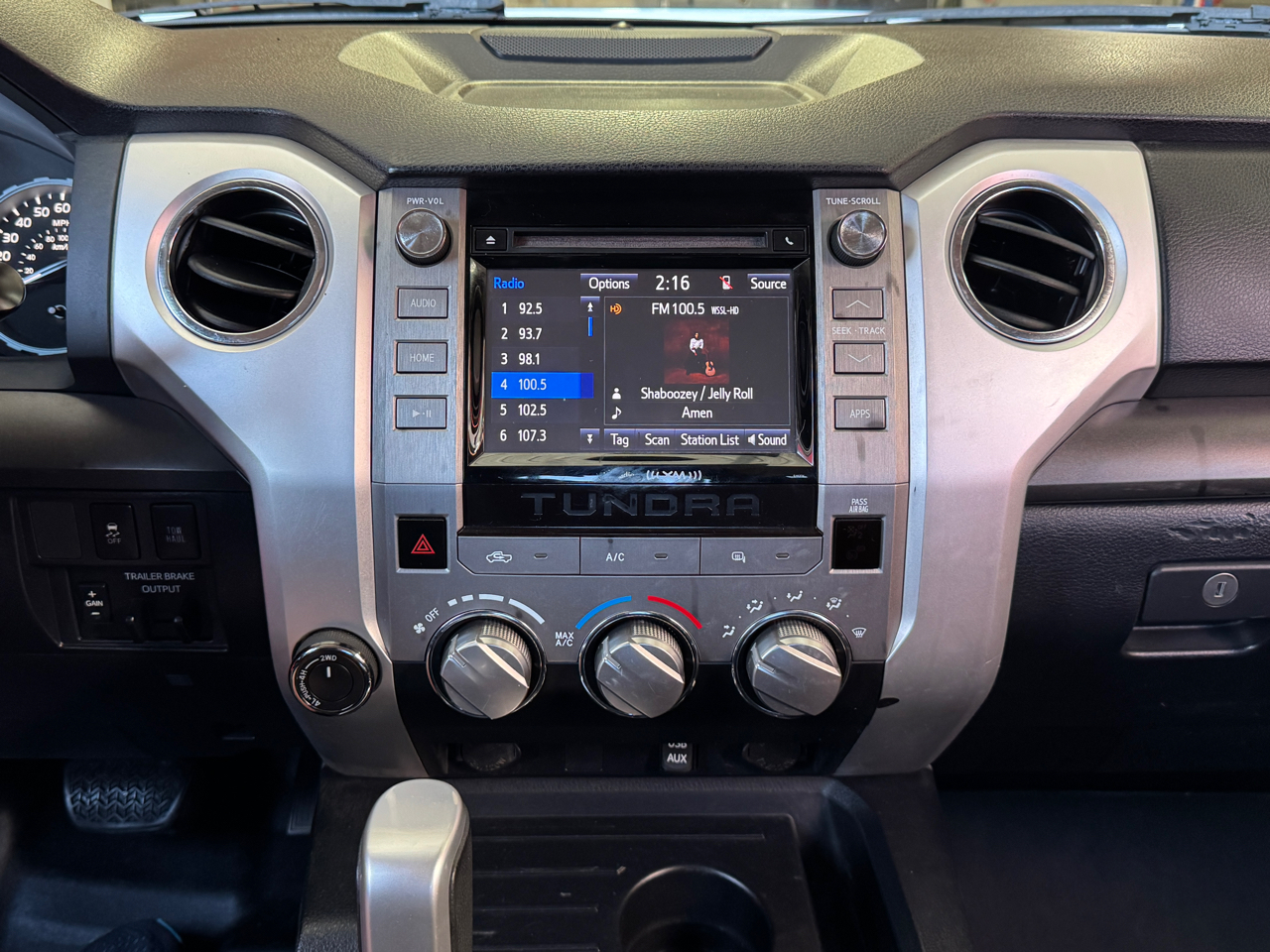 Toyota Tundra SR5 Double Cab 5.7L 4WD 2019