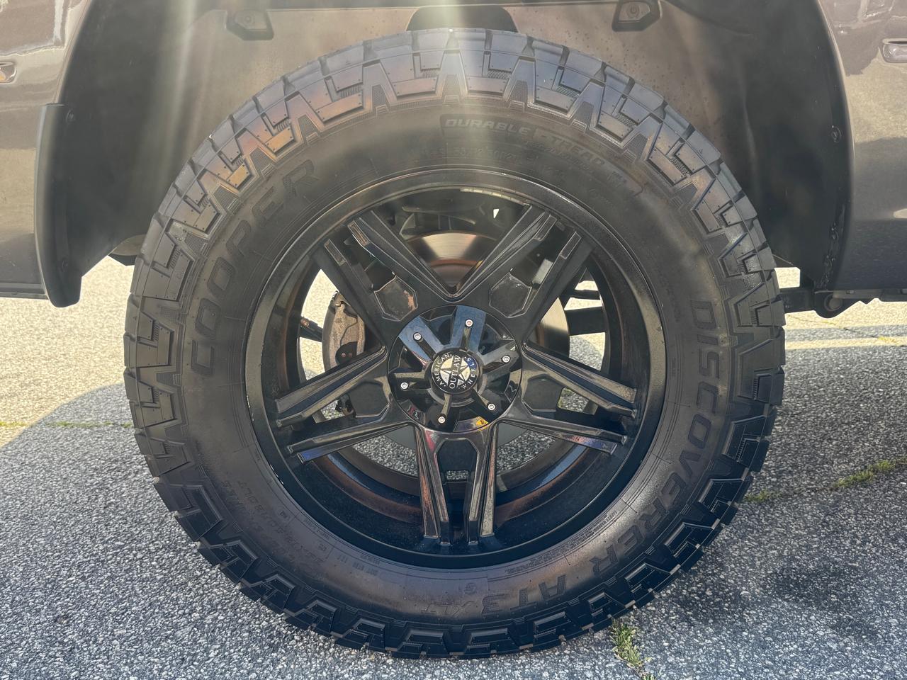 RAM 1500 Big Horn Crew Cab 4WD 2017