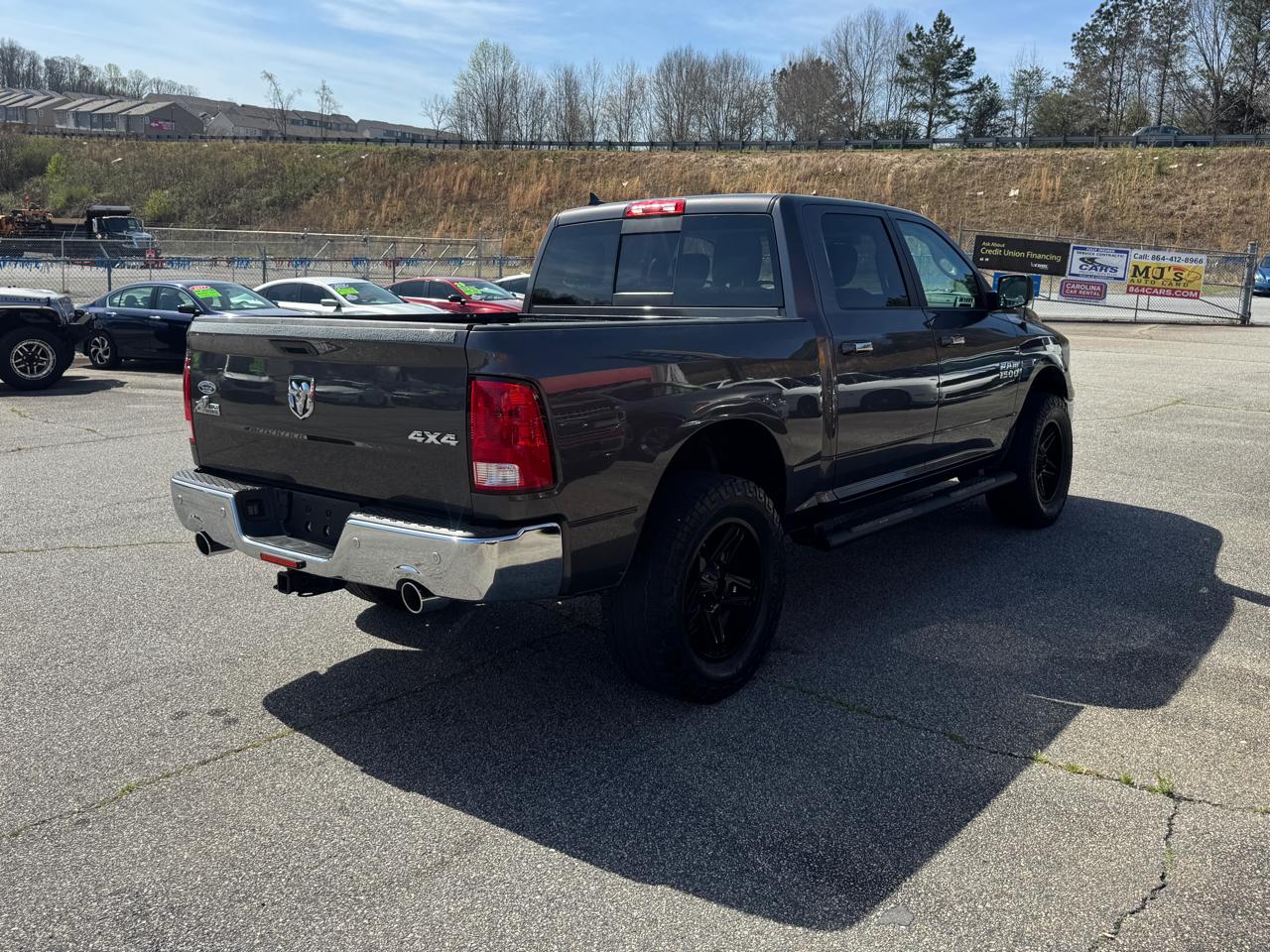 RAM 1500 Big Horn Crew Cab 4WD 2017