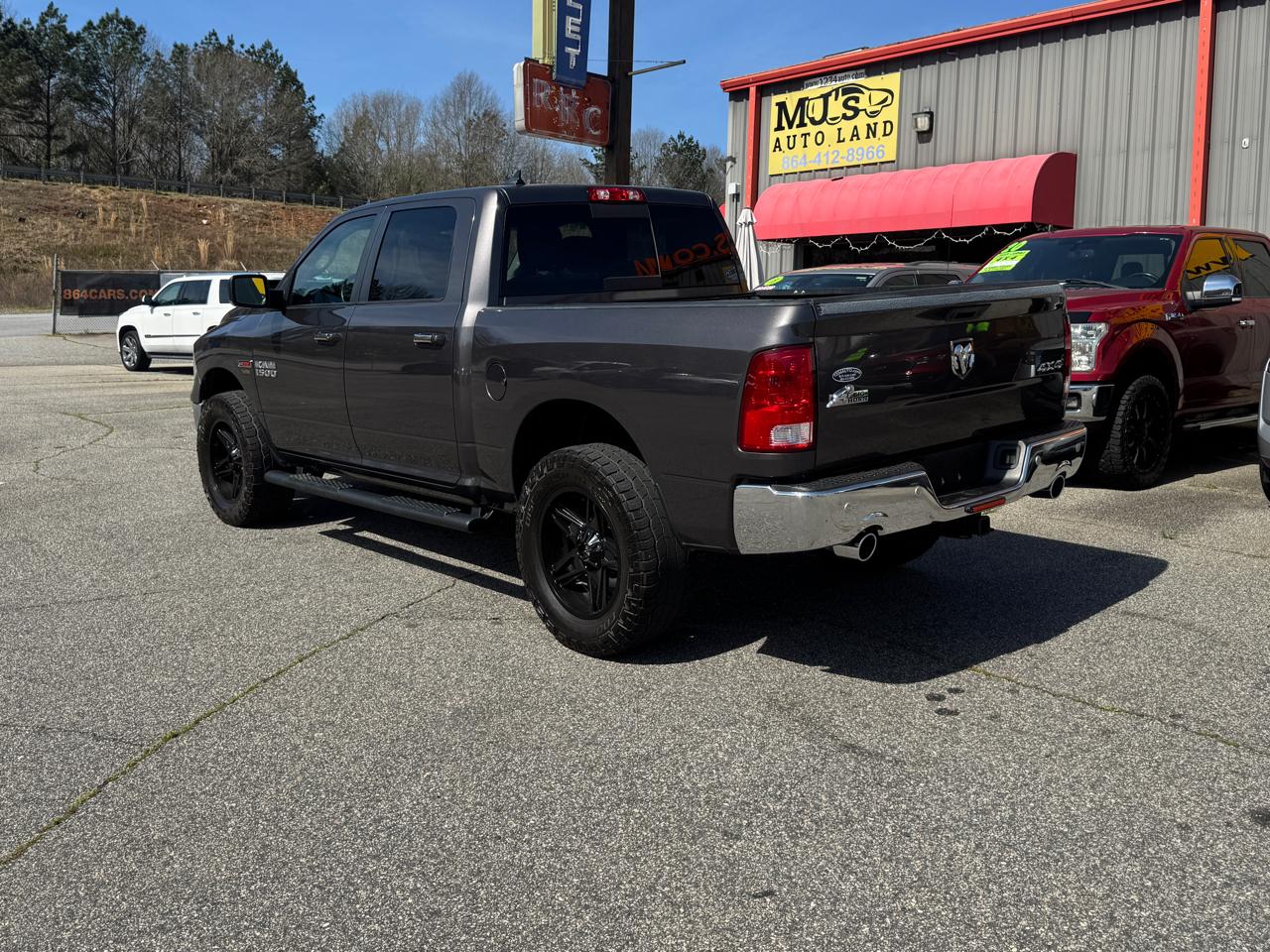 RAM 1500 Big Horn Crew Cab 4WD 2017