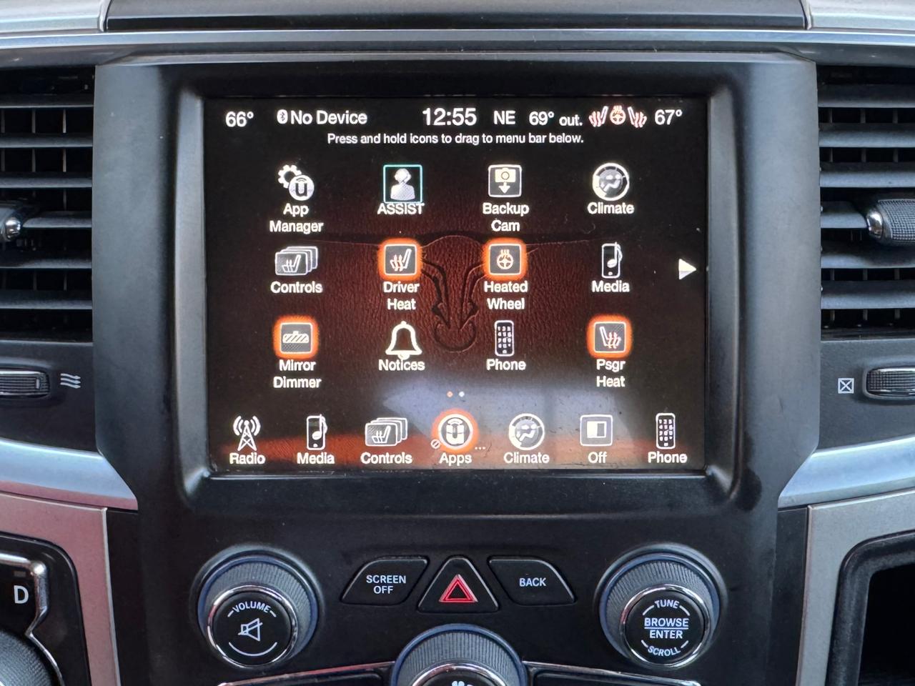 RAM 1500 Big Horn Crew Cab 4WD 2017