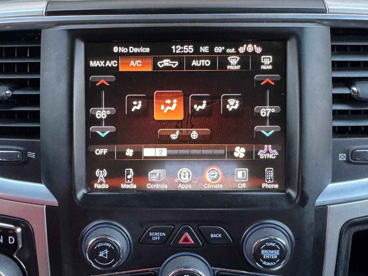 RAM 1500 Big Horn Crew Cab 4WD 2017