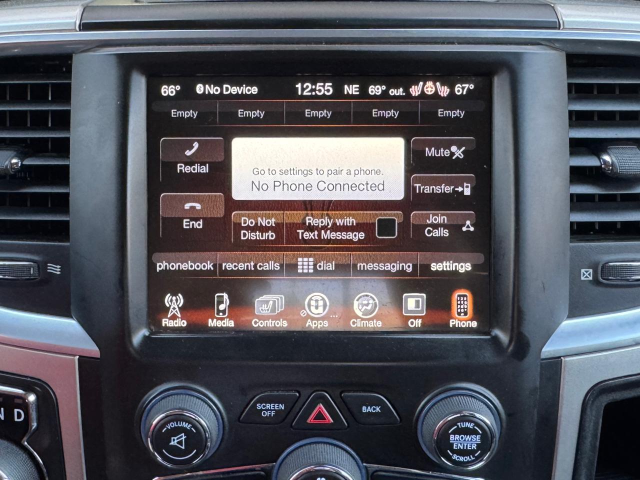 RAM 1500 Big Horn Crew Cab 4WD 2017