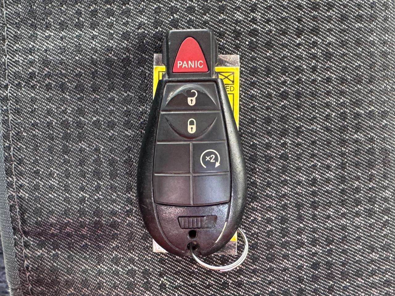 RAM 1500 Big Horn Crew Cab 4WD 2017