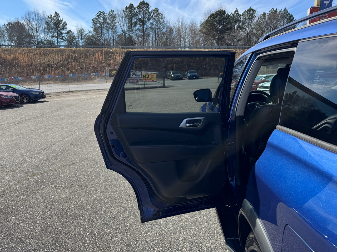 Nissan Pathfinder  2019