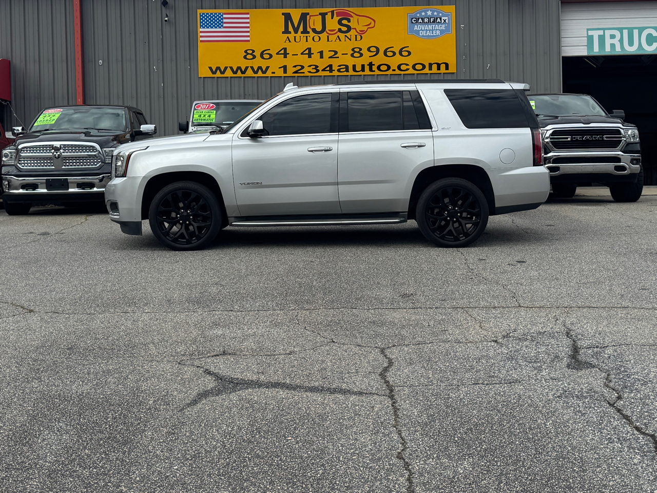 GMC Yukon SLT 2016
